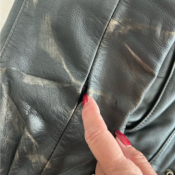 Harley Davidson, black leather riding jacket size 44 regular w/ removable liner - Picture 11 of 15